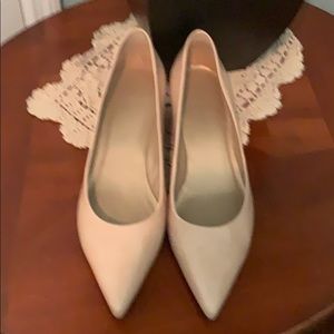 Beige patent leather Stuart Weitzman pumps 11.5 M